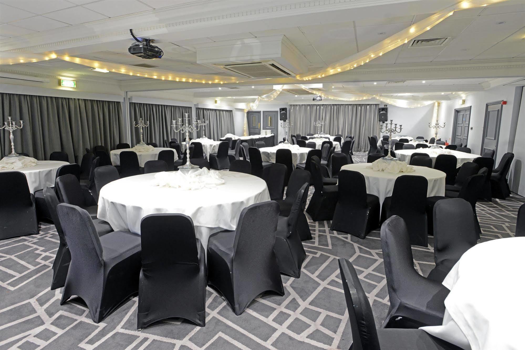 Village Hotel Coventry Ngoại thất bức ảnh